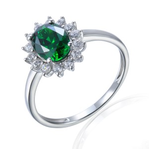 585/1000 Gold ring with  synthetic emerald, 2,79 gr - 69618R010