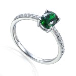 585/1000 Gold ring with  synthetic emerald, 1.95 gr - 39301R015