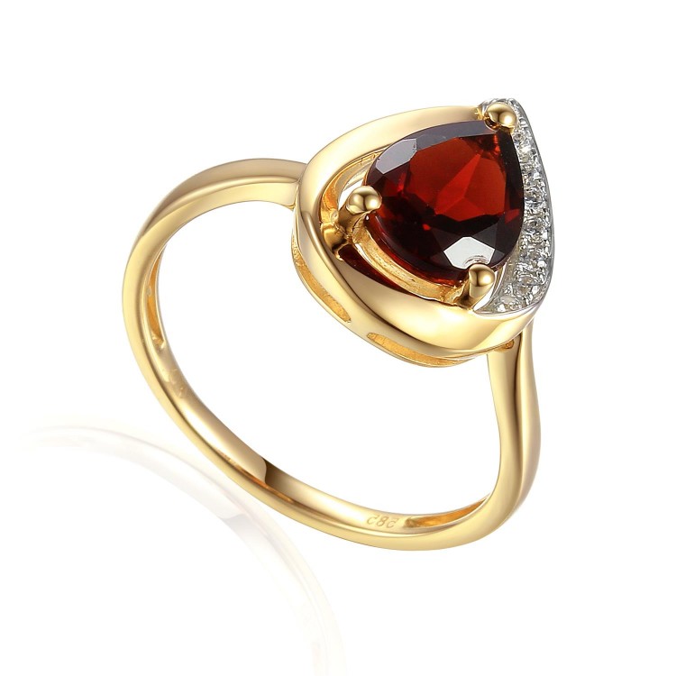 585/1000 Gold ring with garnet, 3,15 gr - 69218R003 585/1000 Gold ring with garnet, 3,15 gr - 69218R003