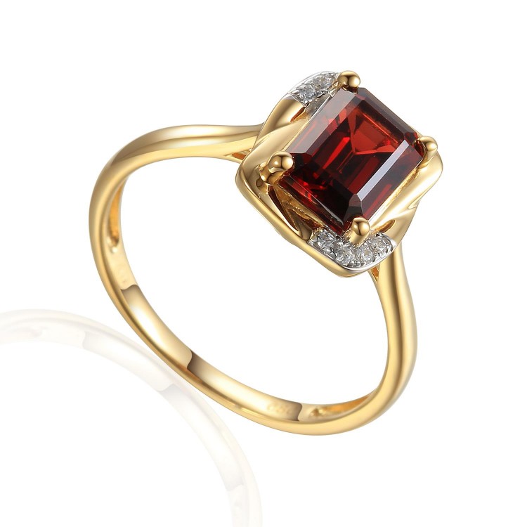 585/1000 Gold ring with garnet, 3,08 gr - 73800R002 585/1000 Gold ring with garnet, 3,08 gr - 73800R002